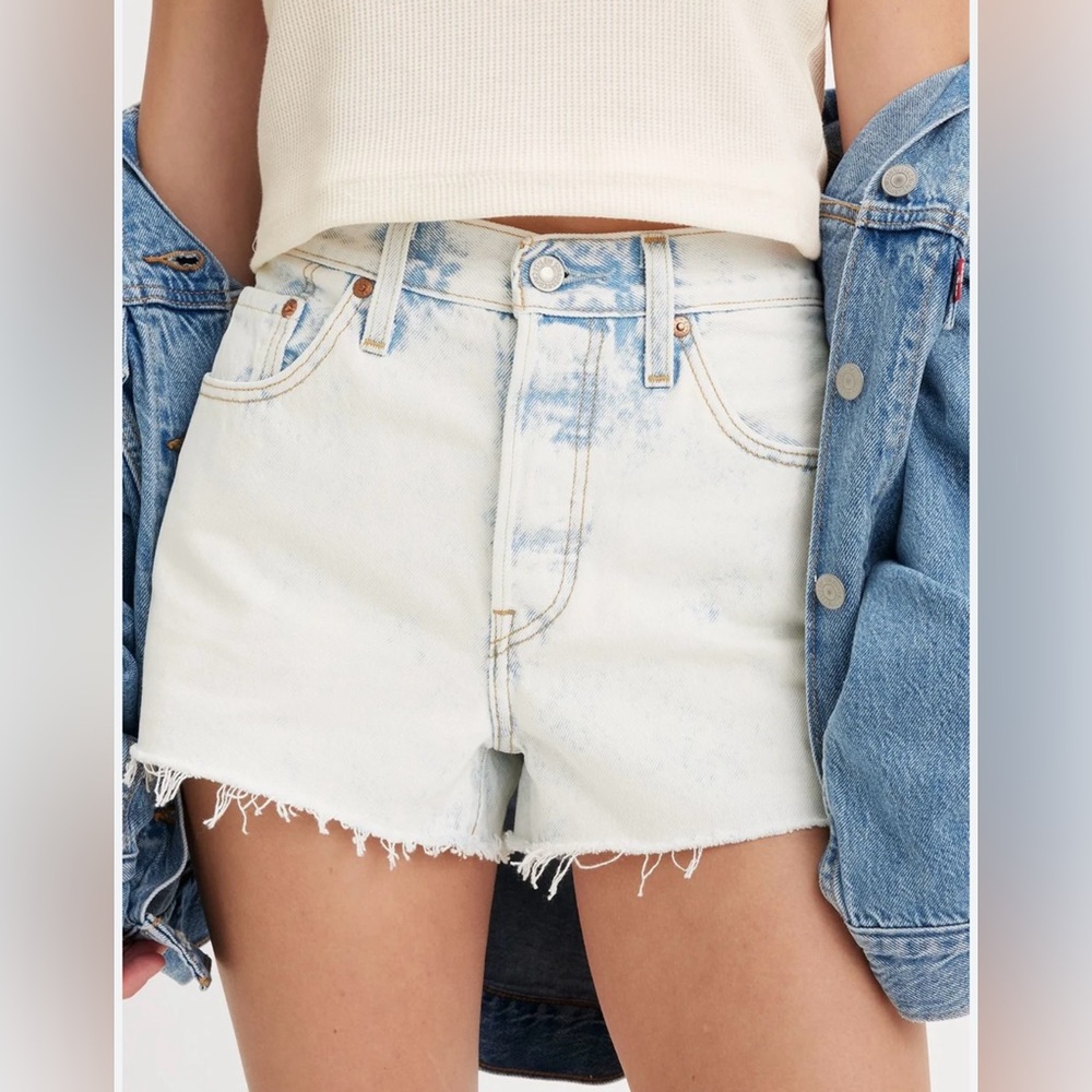 NWT Wild Fable Acid Wash ‘Mom Shorts’ Size 10/30